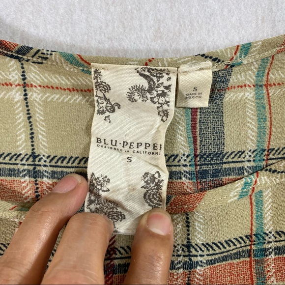 Blu Pepper Cropped Plaid Top Small Flowy Butterfly Sleeves button Down B… - Picture 6 of 8